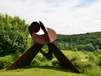 Skulptur Sonne, Mond und Himmel von Jean Ipoustéguy in Salzgitter-Bad