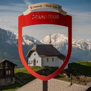 grand-tour-of-switzerland-bettmeralp-sommer-aletsch-arena-nico-brenner-01.jpg