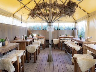 Terrasse Genuss Shop.jpg