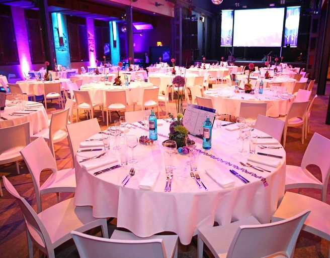 Täubchenthal: venue with ballroom for your meeting & conference in Leipzig Täubchenthal: Eventlocation mit Ballsaal für Tagung & Konferenz Leipzig ConventionTäubchenthal: venue with ballroom for meeting & conference Leipzig convention