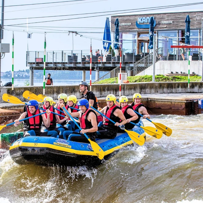 Wildwasser-Rafting im Kanupark Markkleeberg - Wassersport in Leipzig und Region