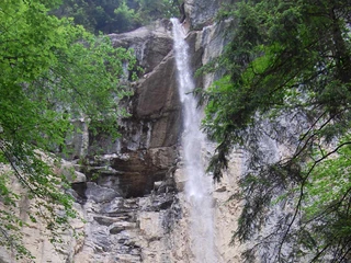 muelibachfall-iseltwald.jpg