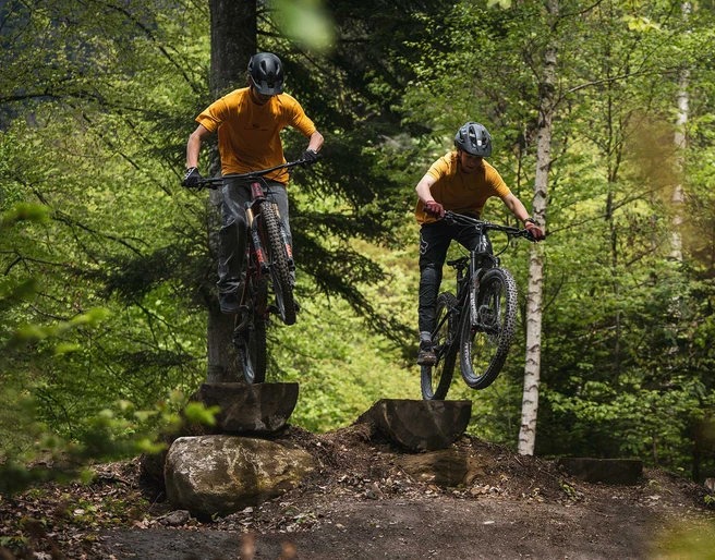 rugen-skillscenter-biker-start-trail.jpg