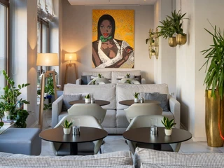 Lobby im Tagungshotel INNSIDE by Meliá Leipzig | Leipzig Convention Bureau  Lobby im Tagungshotel INNSIDE by Meliá Leipzig – präsentiert vom Leipzig Convention BureauLobby at the conference hotel INNSIDE by Meliá Leipzig – presented by the Leipzig Convention Bureau