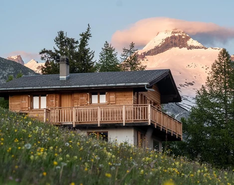 chalet_labbrunnu_sommer