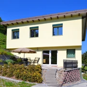 Das schöne Ferienhaus nahe des Landwirtschaftsbetriebes