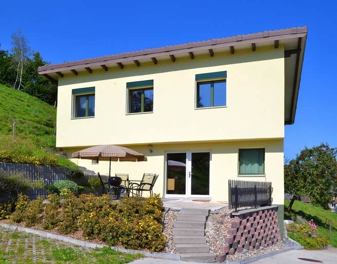 Das schöne Ferienhaus nahe des Landwirtschaftsbetriebes