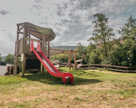 Spielplatz am Bolzplatz in Tonbach