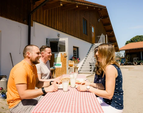 Butter machen Eiblhof Tourist Information.jpg