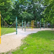 2_Mara Bartsch.jpg Niedrigseilgarten im Freibad Bürgerpark