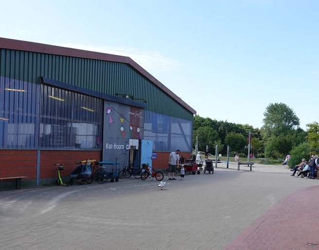 In- und Outdoor-Kinderspielpark "Kap Hoorn"