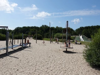 In- und Outdoor-Kinderspielpark "Kap Hoorn"