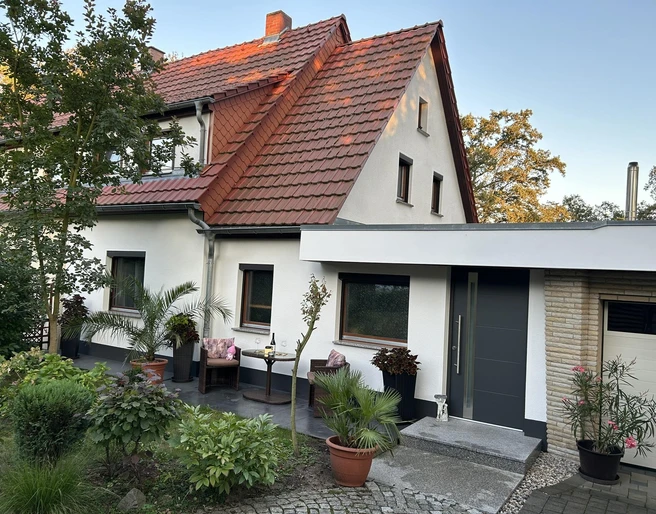 Hausansicht- Herzlich Willkommen!