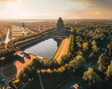 Your meeting & conference in Leipzig: Monument to the Battle of the Nations Tagung & Konferenz Leipzig Convention: Völkerschlachtdenkmal Meeting & conference Leipzig convention: Monument to the Battle of the Nations