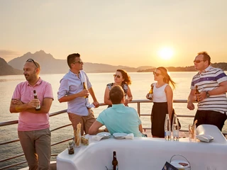 Apero auf dem Schiff Saphir Apero auf dem Schiff Saphir