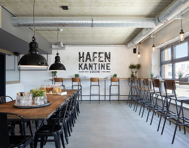 LH_190731_05_Hafenkantie_Andrea-Flak (1).jpg