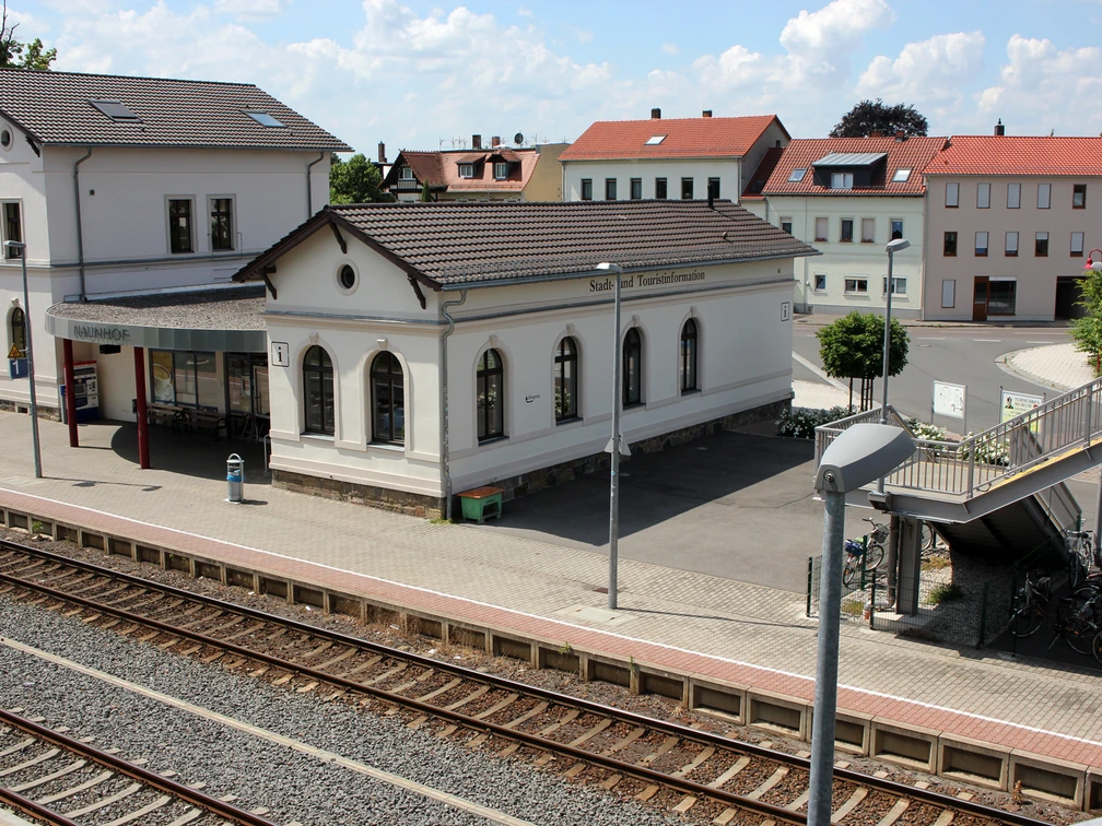 Tourist-Information in Naunhof Die Tourist-Information in Naunhof ist direkt am Bahnhof und unschwer zu finden.