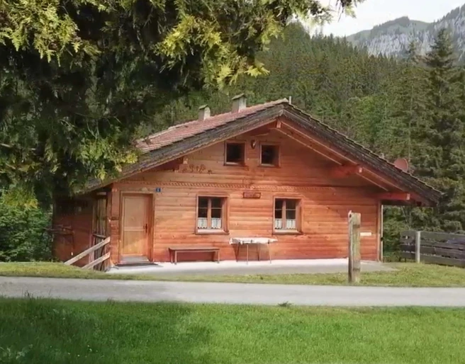 Aussenansicht Spa Chalet Louisli
