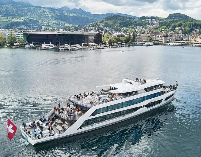 Schifffahrtsgesellschaft des Vierwaldstättersees (SGV)