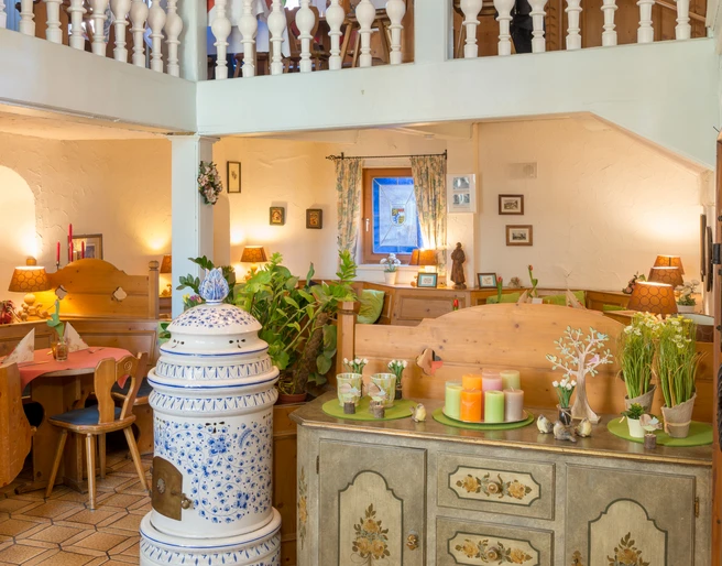 Bayrischer Hof Urig eingerichteter Gastraum