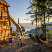 spielplatz-harder-kulm-kinder-rutschbahn-abendsonne.jpg