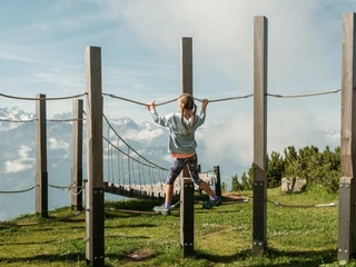 spielplatz-niderhorn-kinder-seil-balance.jpg