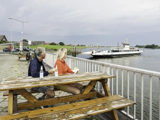 Elbe veer Hoopte - Zollenspieker Elbfähre Hoopte - ZollenspiekerElbe ferry Hoopte - ZollenspiekerBac sur l'Elbe Hoopte - ZollenspiekerElbe veer Hoopte - ZollenspiekerElbe-færgen Hoopte - Zollenspieker