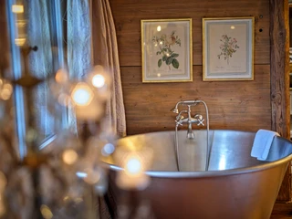 Bettwil_Keiser's Kammer_Bad mit Badewanne