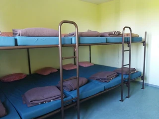 Reinach_Eisbahn_Gruppenunterkunft_Schlafzimmer