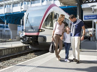 Hochdorf_SBB_Personen am Bahnhof