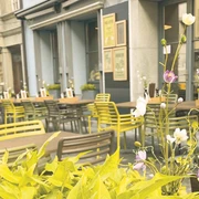 Lenzburg_s'Bärli_Terrasse Sommer