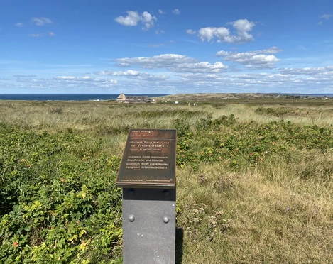 Kunststele Ernst Rowohlt