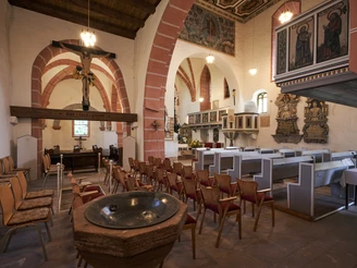 Innenraum der Pfarrkirche St. Veit in Wünschendorf