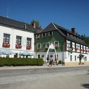 Wanderparkplatz Zwota mit Blick auf Gasthof zum Walfisch
