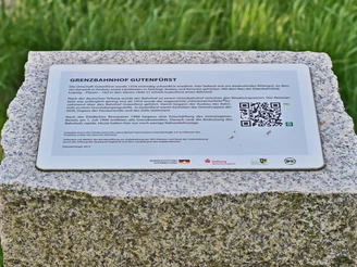 Gedenkstele am Bhf. Gutenfürst