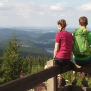Blick vom Auersberg auf das Köhlerdorf Sosa