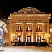 König Albert Theater im Winter