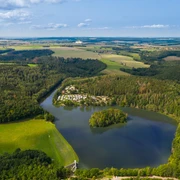 Aumatalsperre mit Naturcampingplatz