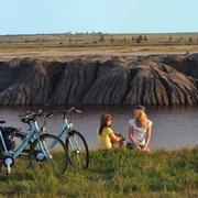 Radlerinnen vor Großräschener See, Foto: Nada Quenzel