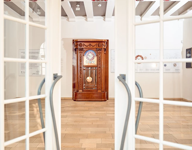 Astronomische Kunstuhr im Deutschen Uhrenmuseum Glashütte