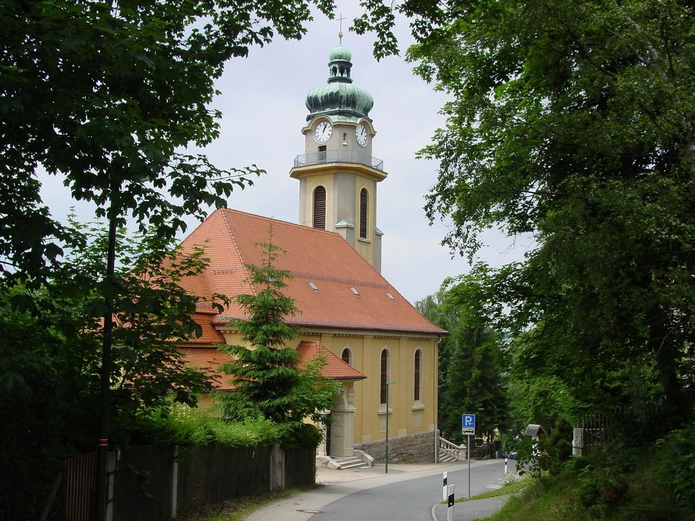Kath. Kirche "Zum Heiligen Kreuz"
