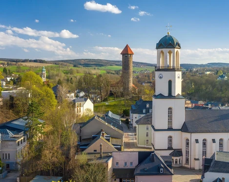 Auerbach Stadtkirche und Schloßturm
