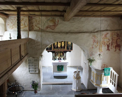 Kirche Thossen - Blick in den Innenraum