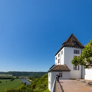 Schloss Fürstenberg mit der Weser
