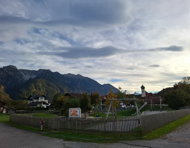 Spielplatz Eschenlohe Gesamtübersicht