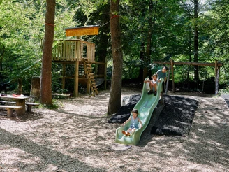 Feuerstelle und Spielplatz Sagenwald Schüpfheim