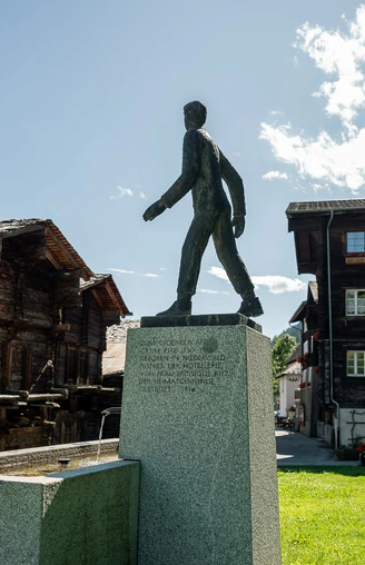 Denkmal Cäsar Ritz in Niederwald