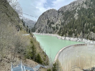 Stausee Gibidum