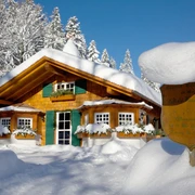 Wanderhütte Sattelei im Winter