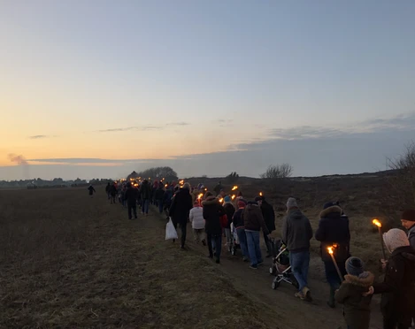 Fackelmarsch Biike Morsum.JPG